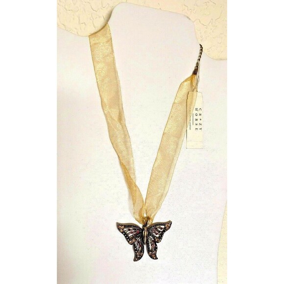 Liz Claiborne Crazy Horse BUTTERFLY PENDANT Red Rhinestone Signed NWT - Picture 2 of 4